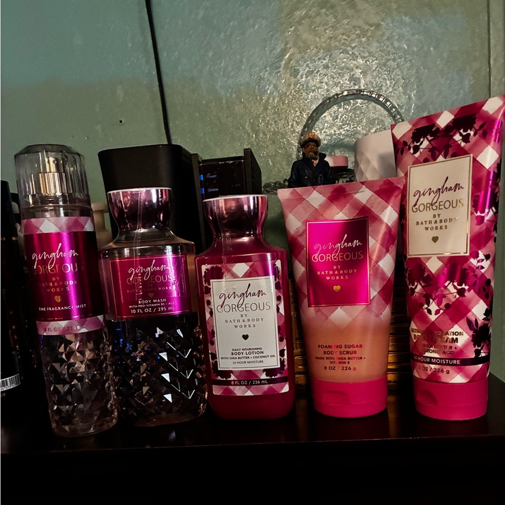 NWT Bath & Body Works  Gingham Gorgeous Body Care Set (6)